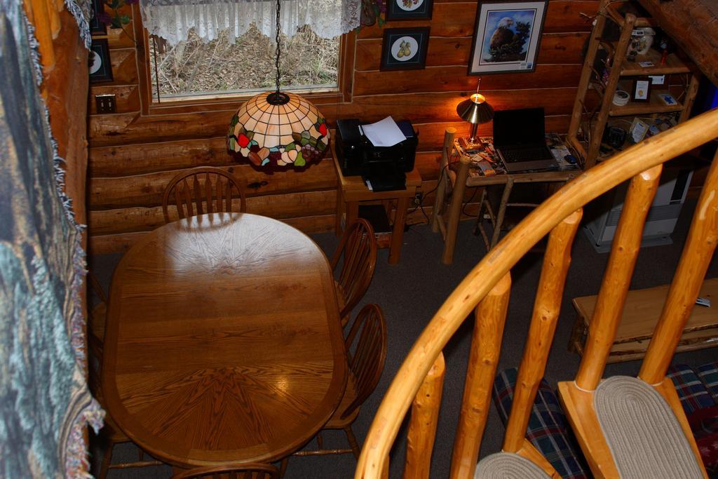 Wise Old Hunter Lodge Anchor Point Quarto foto